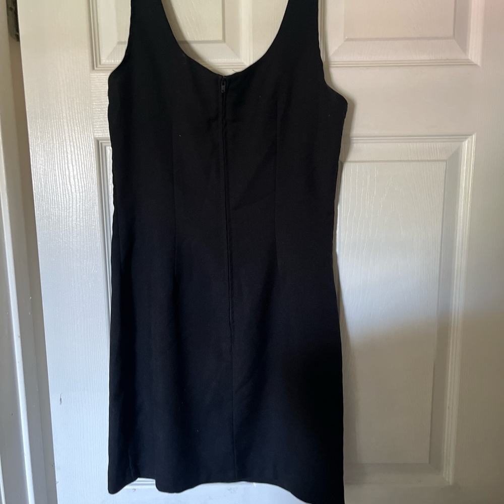 Elegant Black Sleeveless Dress
